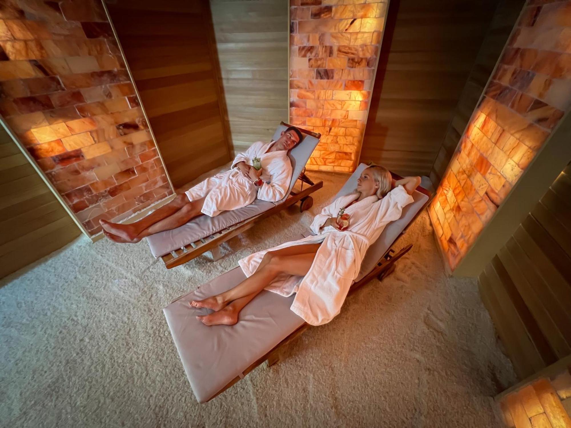 Notera Hotel Spa 차르지코비 외부 사진